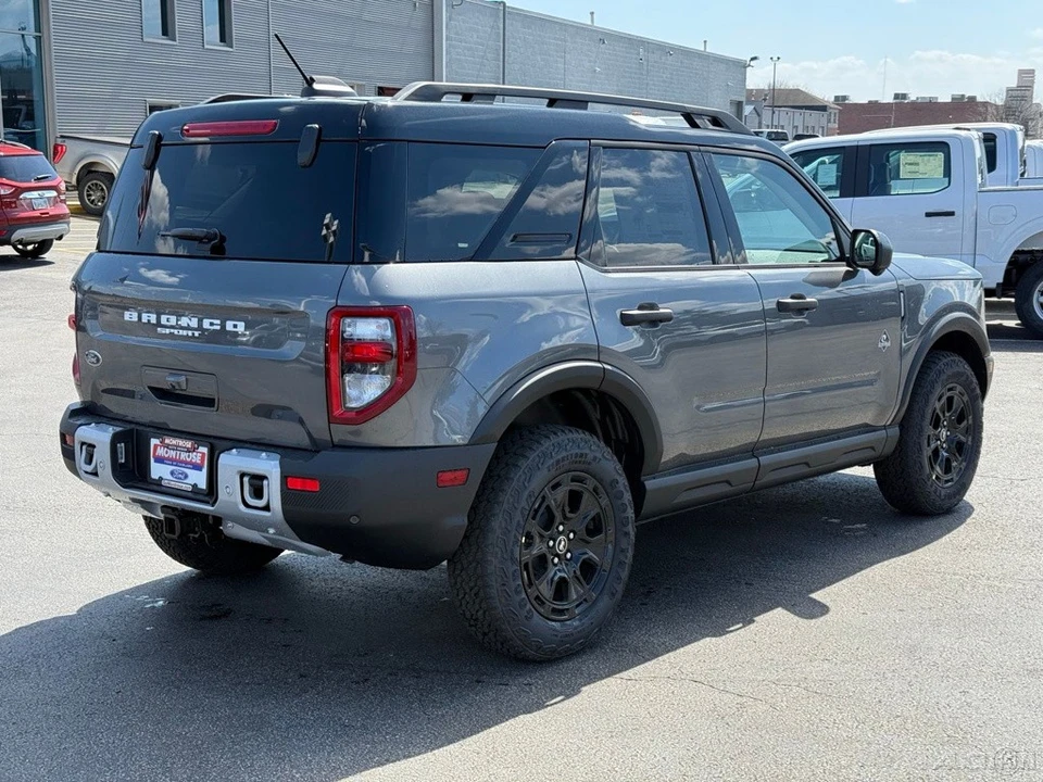2025 Ford Bronco 6th Gen - Image 6 of 12