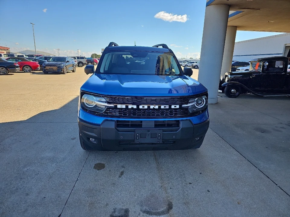 2025 Ford Bronco 6th Gen - Image 3 of 21