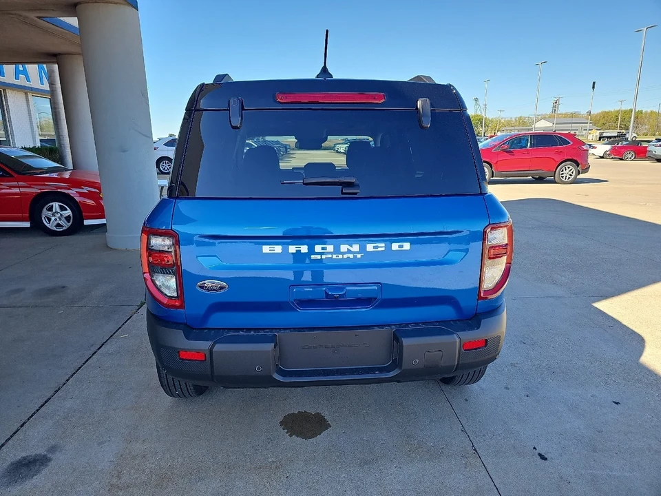 2025 Ford Bronco 6th Gen - Image 9 of 21