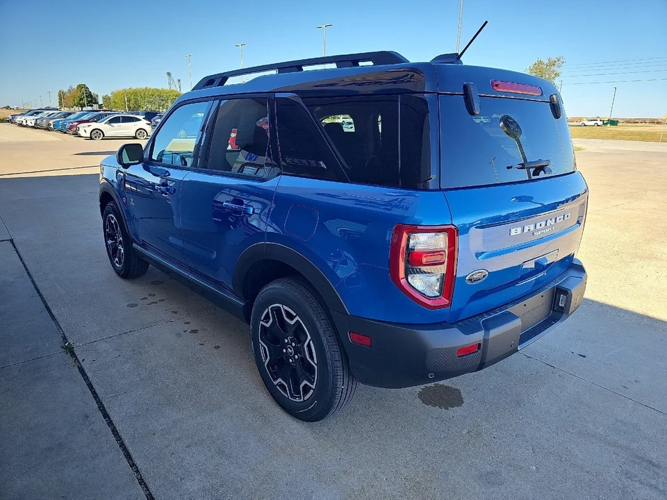 2025 Ford Bronco 6th Gen - Image 11 of 21