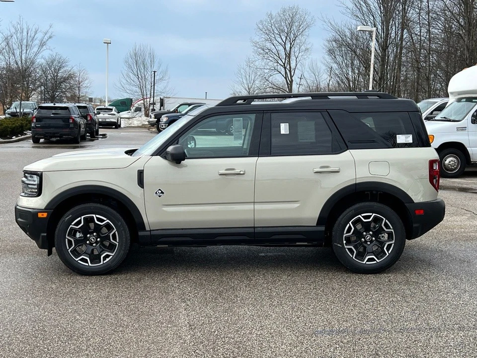 2025 Ford Bronco 6th Gen - Image 2 of 12