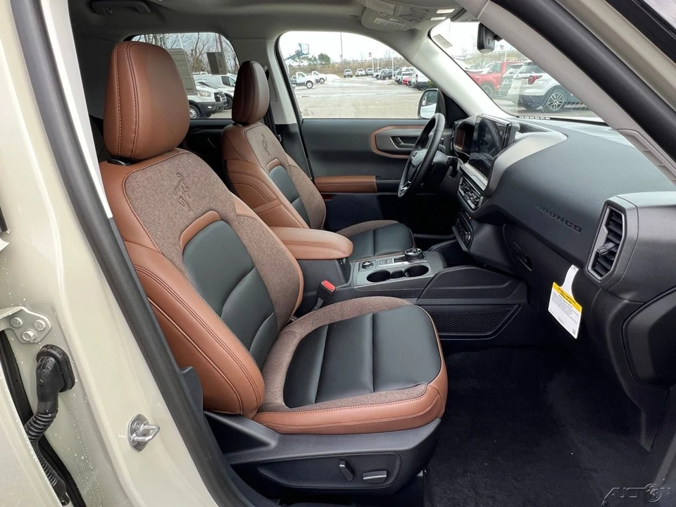 2025 Ford Bronco 6th Gen - Image 21 of 21