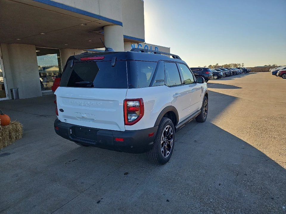 2025 Ford Bronco 6th Gen - Image 9 of 21