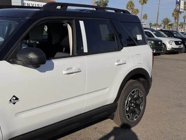 2025 Ford Bronco 6th Gen - Image 9 of 12