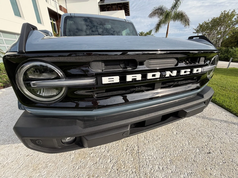 2025 Ford Bronco 6th Gen - Image 26 of 31