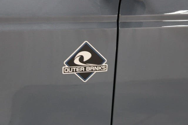 2025 Ford Bronco 6th Gen - Image 15 of 19