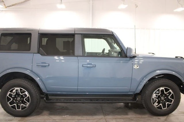 2025 Ford Bronco 6th Gen - Image 10 of 19