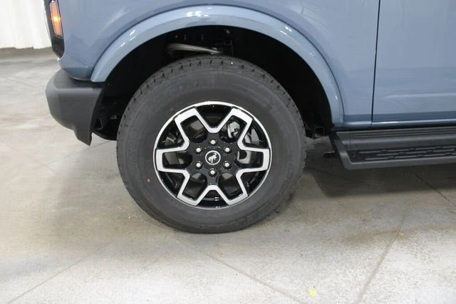 2025 Ford Bronco 6th Gen - Image 13 of 19