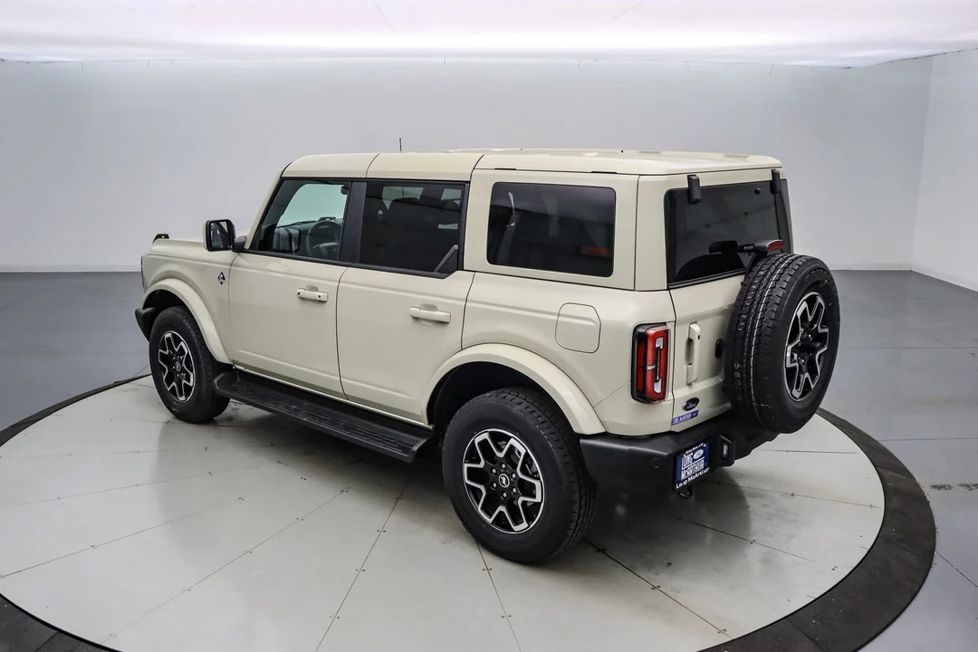 2025 Ford Bronco 6th Gen - Image 7 of 21