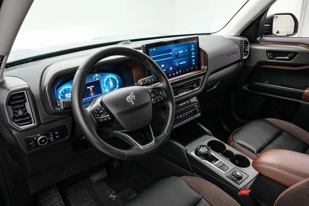 2025 Ford Bronco 6th Gen - Image 14 of 21
