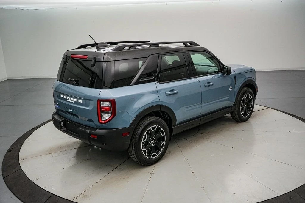 2025 Ford Bronco 6th Gen - Image 5 of 21