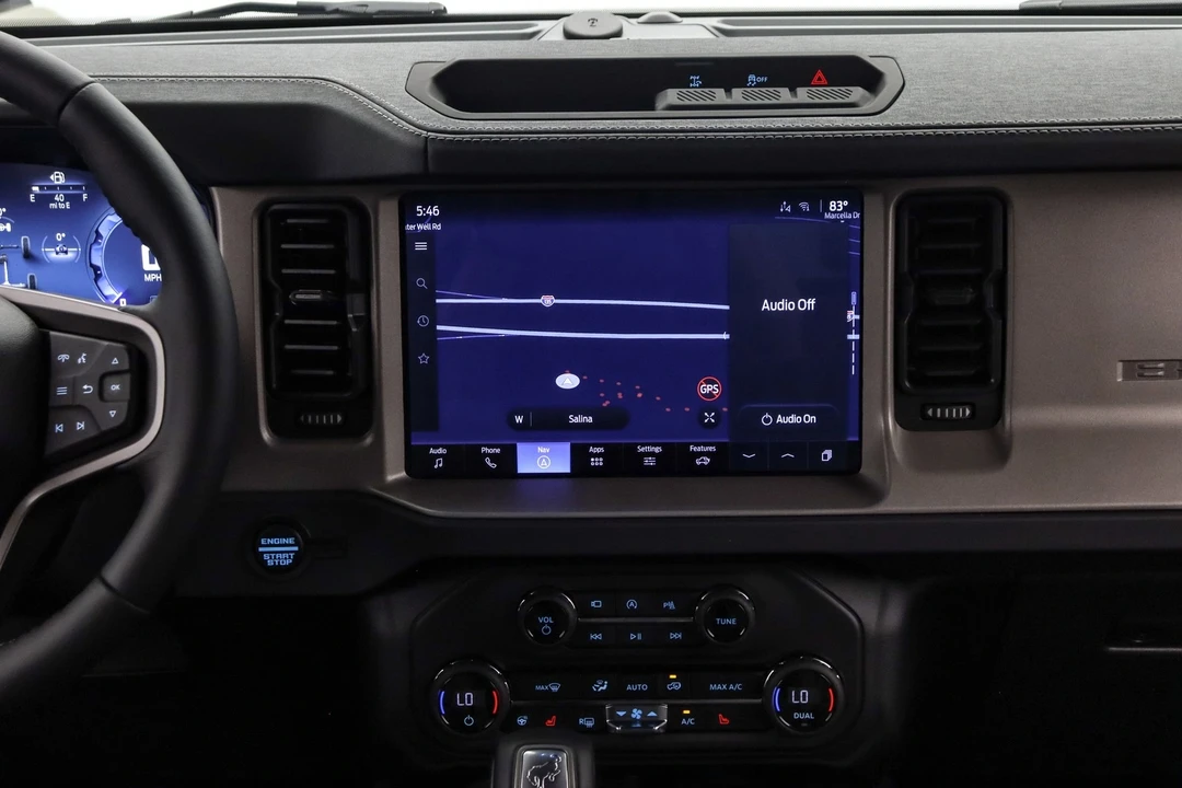 2025 Ford Bronco 6th Gen - Image 18 of 21