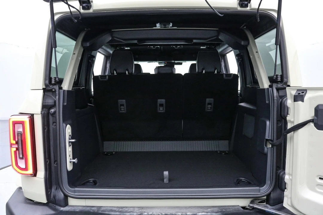 2025 Ford Bronco 6th Gen - Image 20 of 21