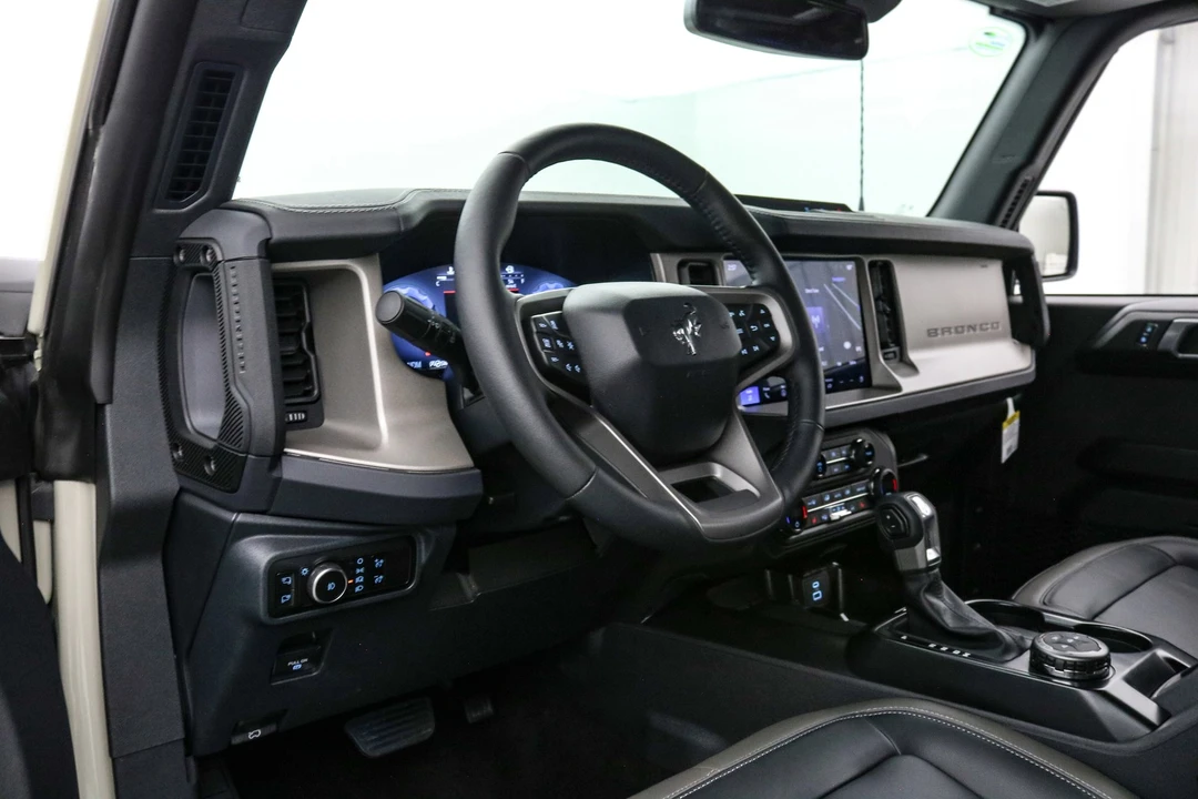 2025 Ford Bronco 6th Gen - Image 13 of 21