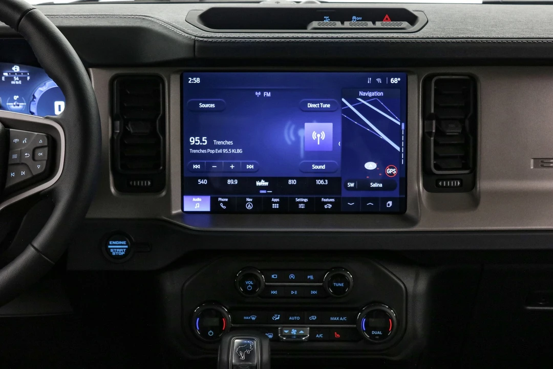 2025 Ford Bronco 6th Gen - Image 16 of 21