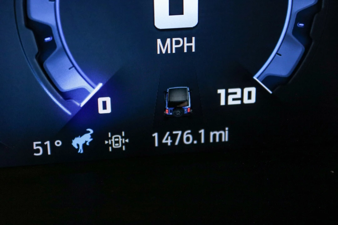 2025 Ford Bronco 6th Gen - Image 18 of 21