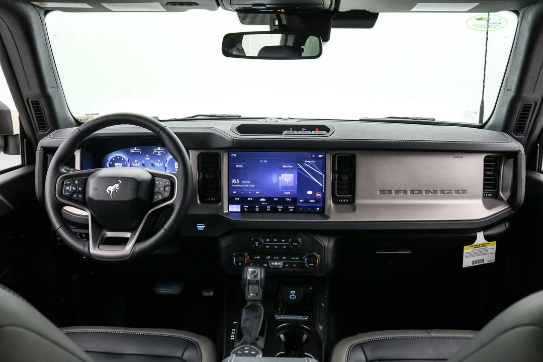 2025 Ford Bronco 6th Gen - Image 15 of 21