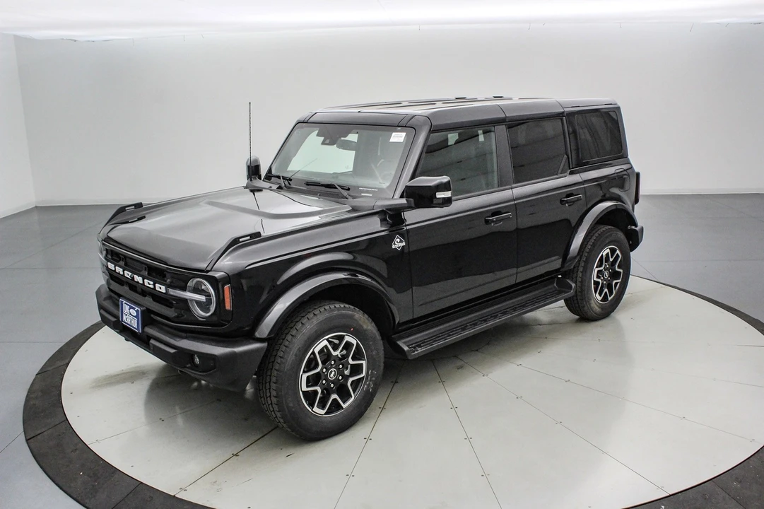 2025 Ford Bronco 6th Gen - Image 9 of 21