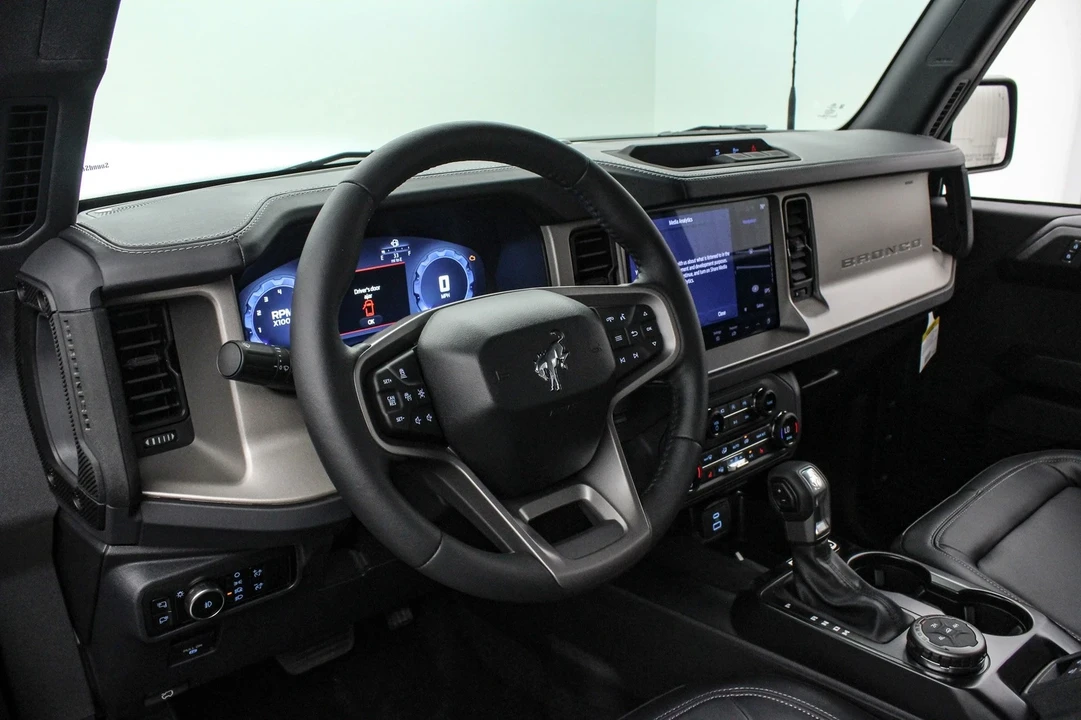 2025 Ford Bronco 6th Gen - Image 14 of 21