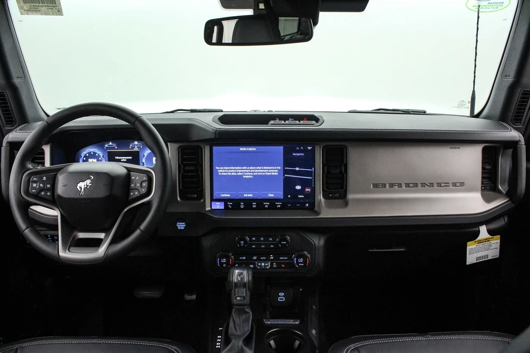 2025 Ford Bronco 6th Gen - Image 16 of 21