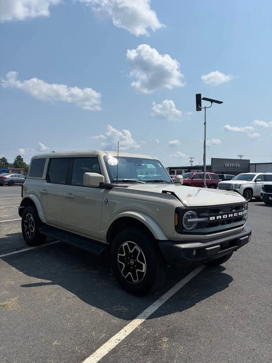 2025 Ford Bronco 6th Gen - Image 2 of 5