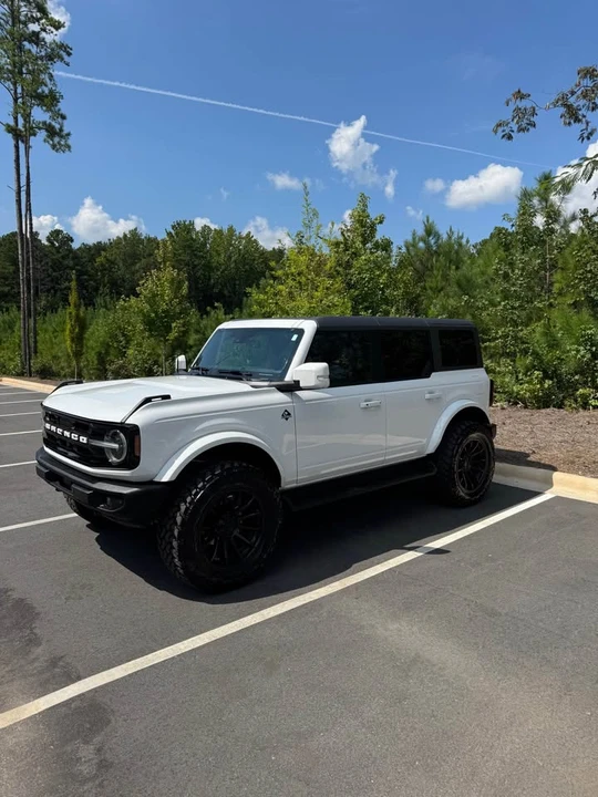 2025 Ford Bronco 6th Gen - Image 2 of 14
