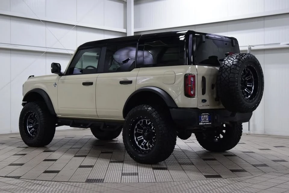2025 Ford Bronco 6th Gen - Image 5 of 17