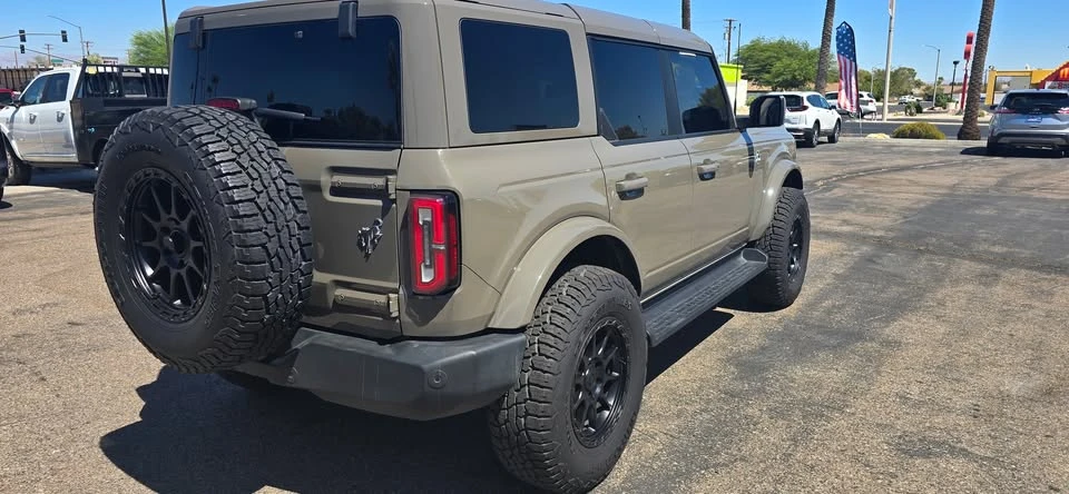 2025 Ford Bronco 6th Gen - Image 2 of 18