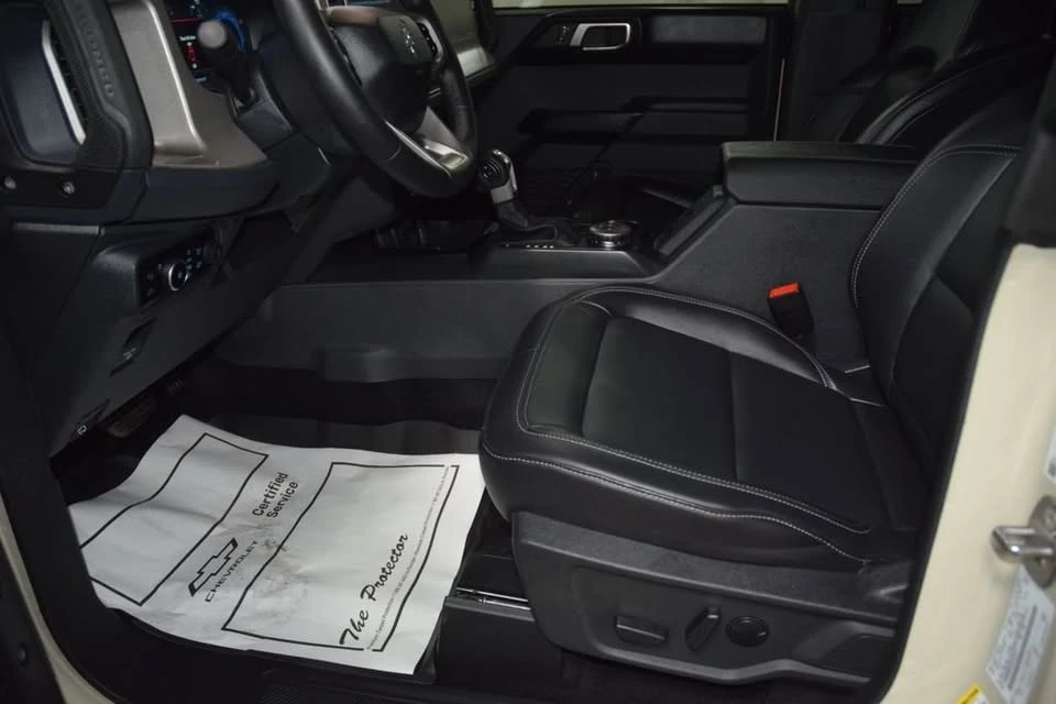 2025 Ford Bronco 6th Gen - Image 14 of 17