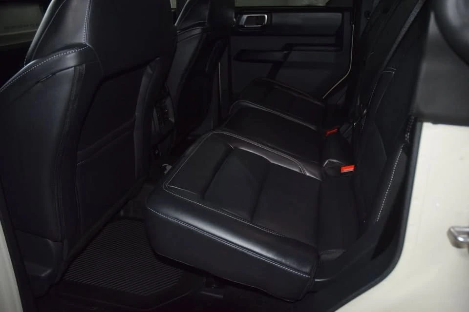 2025 Ford Bronco 6th Gen - Image 15 of 17