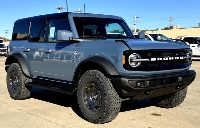 2025 Ford Bronco 6th Gen - Image 9 of 20