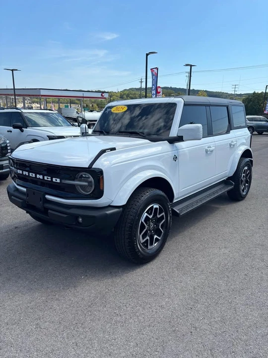 2025 Ford Bronco 6th Gen - Image 2 of 16