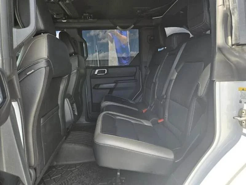 2025 Ford Bronco 6th Gen - Image 11 of 15