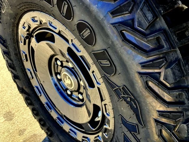 2025 Ford Bronco 6th Gen - Image 14 of 20