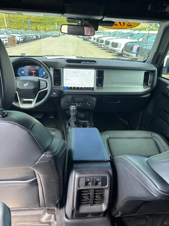 2025 Ford Bronco 6th Gen - Image 11 of 16