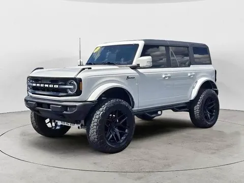 2025 Ford Bronco Outer Banks