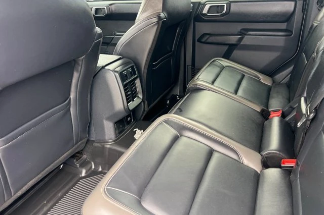 2025 Ford Bronco 6th Gen - Image 9 of 20