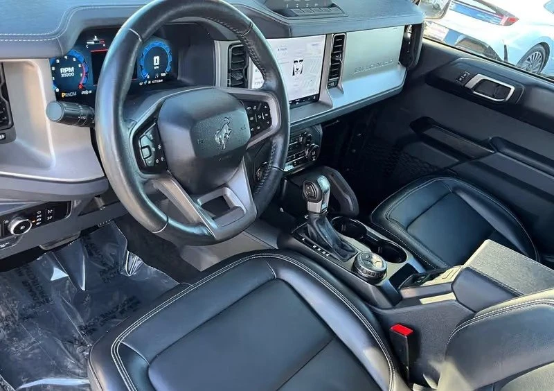 2025 Ford Bronco 6th Gen - Image 17 of 18