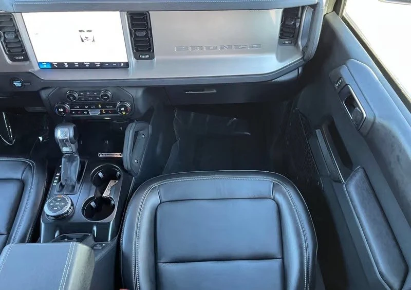 2025 Ford Bronco 6th Gen - Image 16 of 18