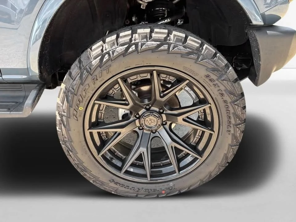 2025 Ford Bronco 6th Gen - Image 9 of 19