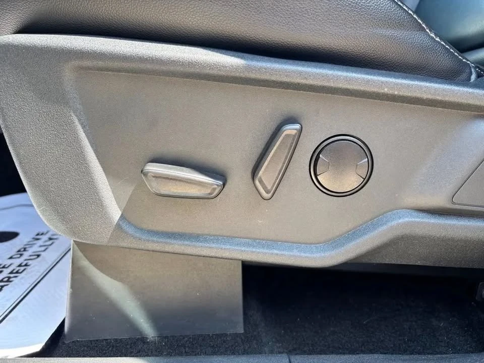 2025 Ford Bronco 6th Gen - Image 18 of 19