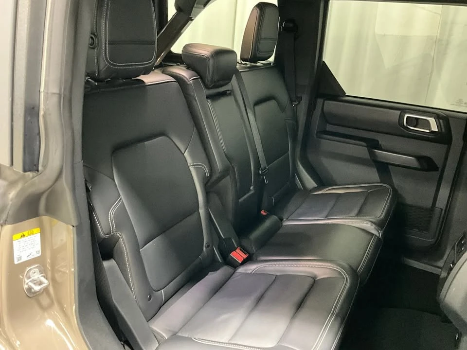 2025 Ford Bronco 6th Gen - Image 14 of 15