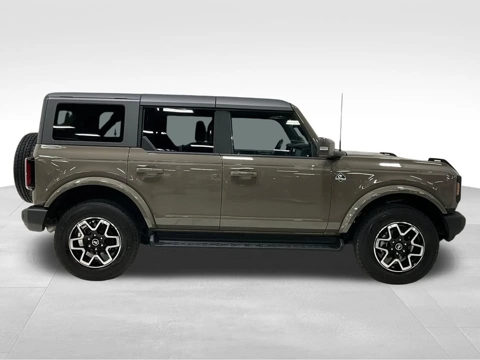 2025 Ford Bronco 6th Gen - Image 4 of 15