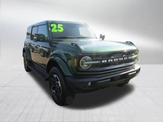 2025 Ford Bronco 6th Gen - Image 9 of 20