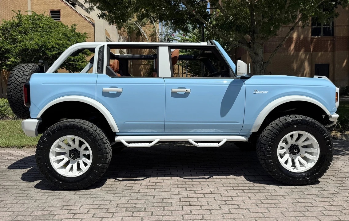2025 Ford Bronco 6th Gen - Image 10 of 21