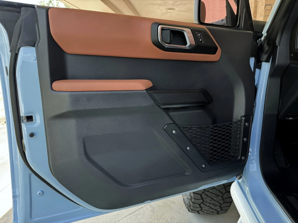 2025 Ford Bronco 6th Gen - Image 16 of 21