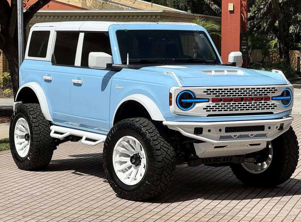 2025 Ford Bronco 6th Gen - Image 3 of 21