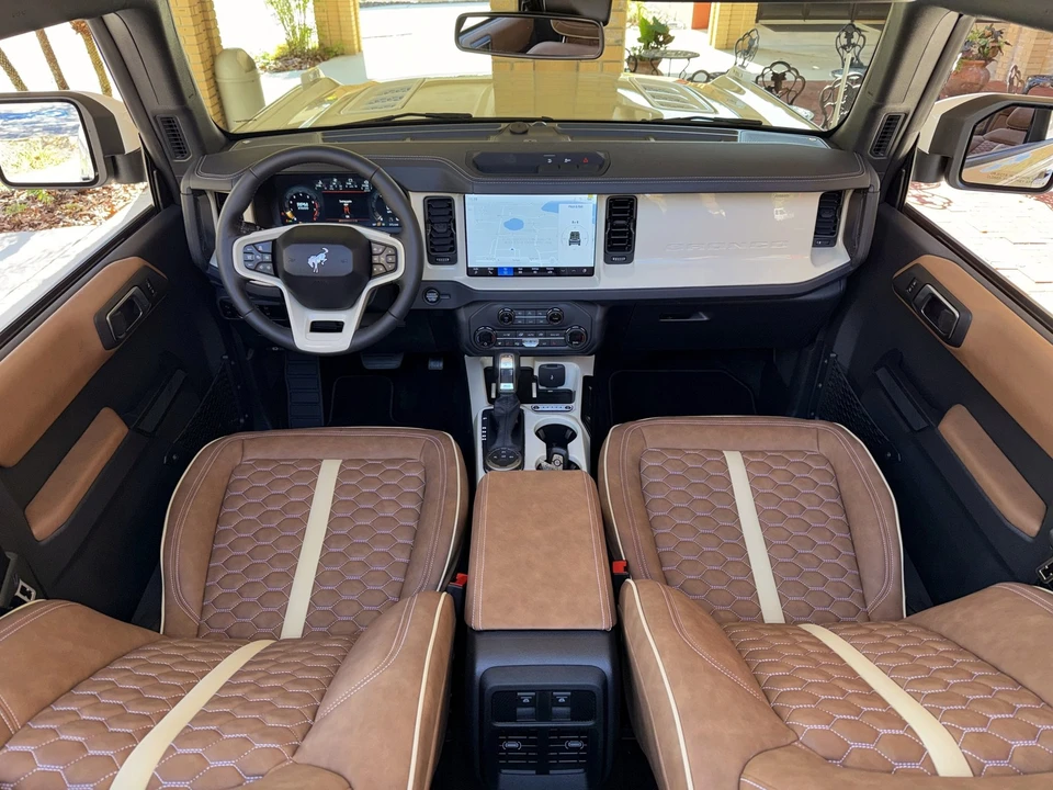 2025 Ford Bronco 6th Gen - Image 11 of 21