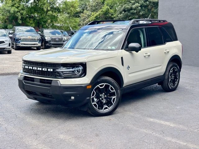 2025 Ford Bronco 6th Gen - Image 3 of 31