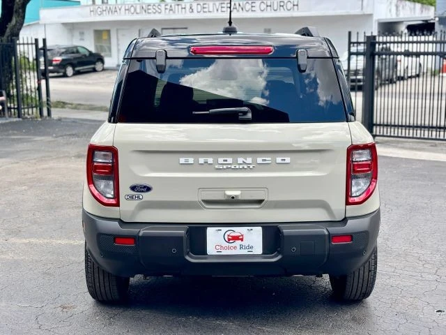 2025 Ford Bronco 6th Gen - Image 5 of 31
